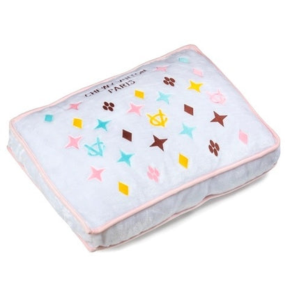 White Chewy Vuiton Pet Bed