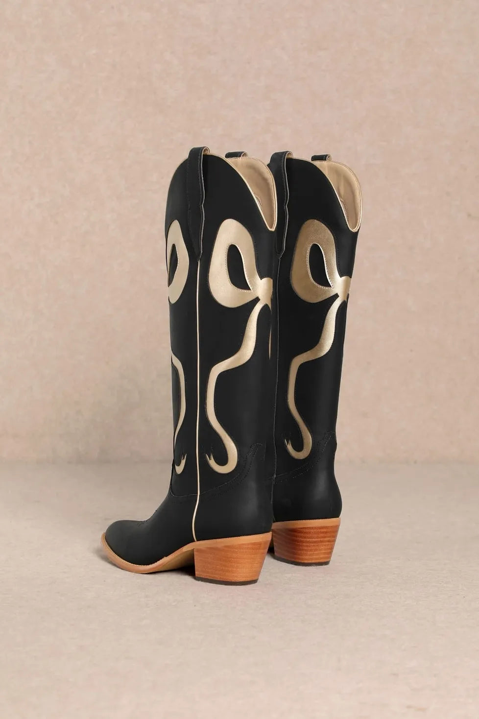 Black Western Cowboy Boots With Gold Bow